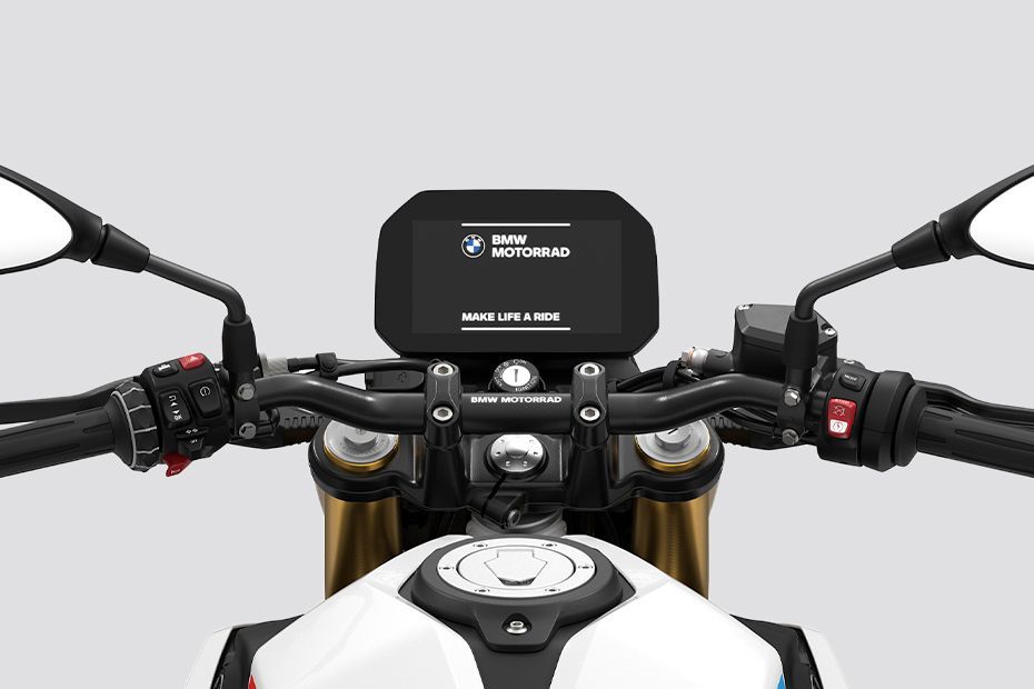 Instrument Cluster of F 450 R