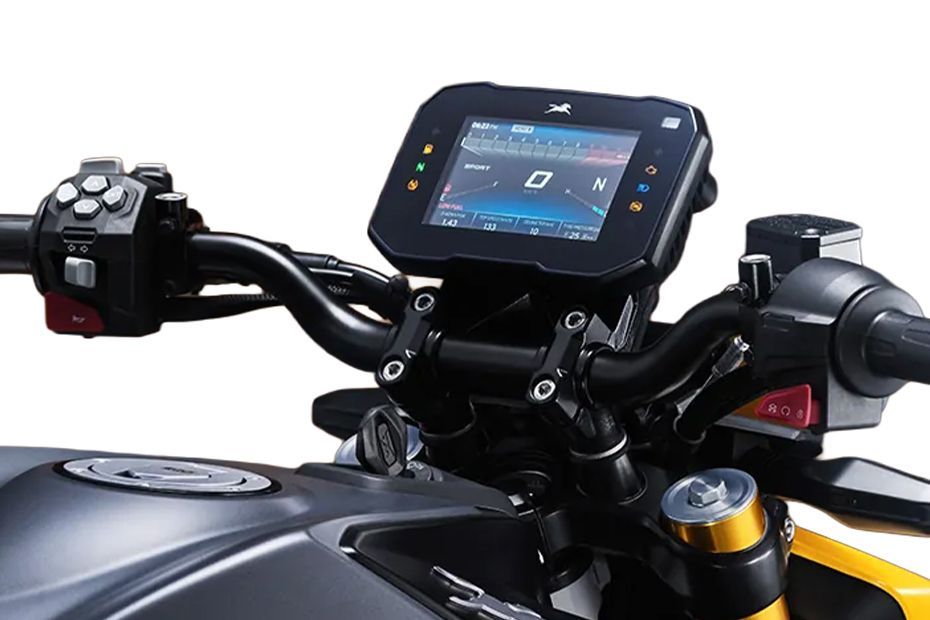Instrument Cluster of Apache RTR 310