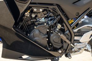 Engine (Left) of YZF-R2