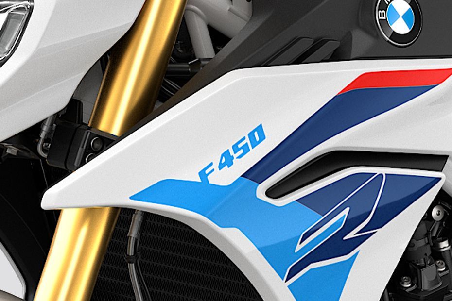 Model Badge of F 450 R