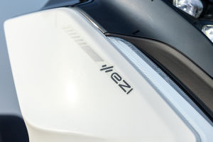 Model Badge of Hypevolt-R
