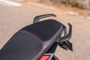 Pillion Seat of Xtreme 160R 4V