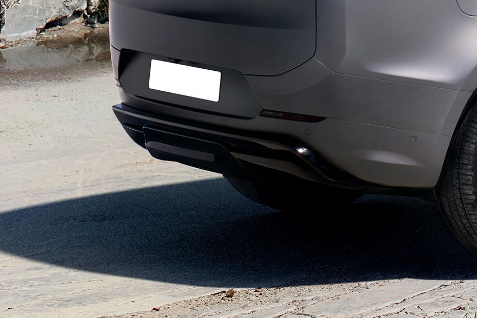 Rear Bumper Image of Range Rover Sport Electric