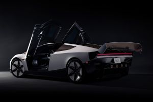 Rear Left Three Quarter View Image of Roadster