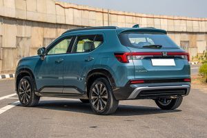 Rear Left Three Quarter View Image of Elevate