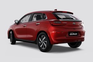 Rear Left Three Quarter View Image of Glanza