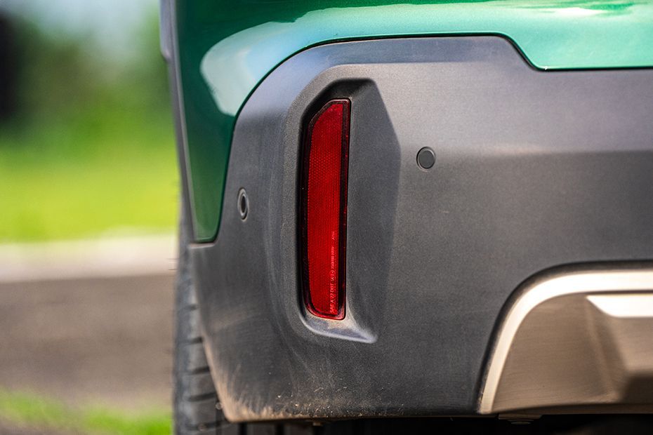 Rear Reflector Image of Countryman C