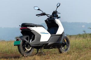 Rear Right Three Quarter View of Hypevolt-R