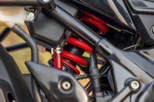 Rear Suspension of Xtreme 160R 4V