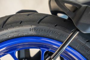 Rear Tyre of YZF-R2