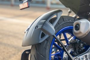 Rear Tyre Hugger of YZF-R2
