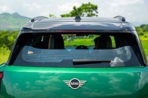 Rear WindShield Image of Countryman C