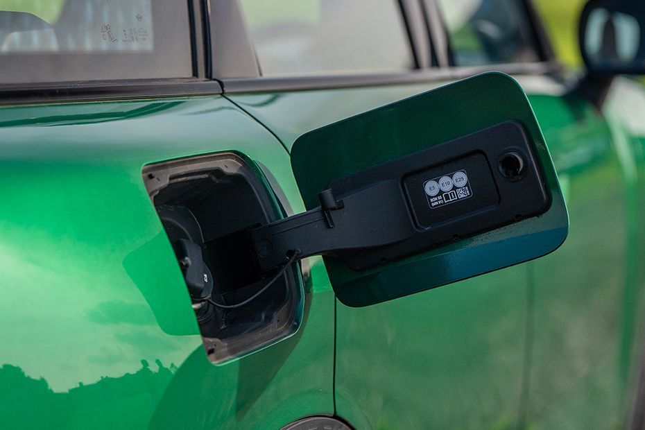 Recommended Fuel Information Image of Countryman C