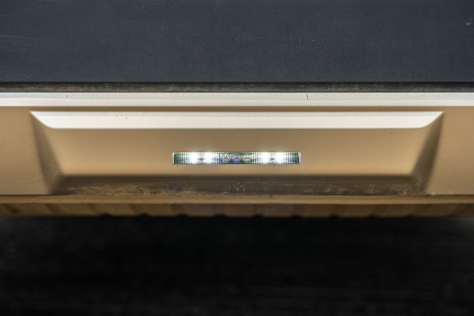 Reverse Lamp Image of Countryman C