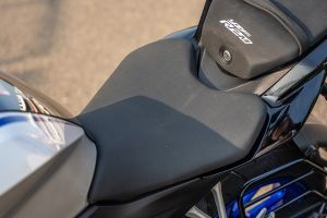 Rider Seat of YZF-R2