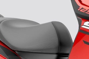 Rider Seat of SR 125
