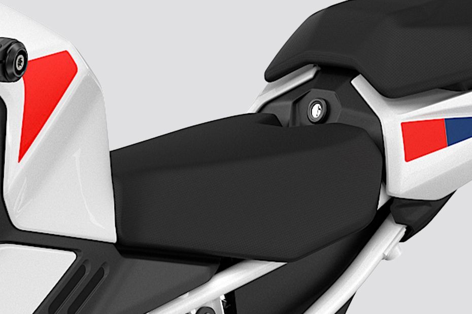 Rider Seat of F 450 R