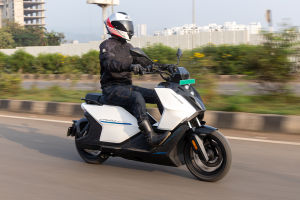 Riding: Front Right Quarter View of Hypevolt-R