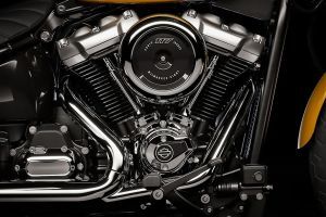 Engine (Right) of Street Bob