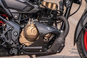Engine (Right) of Xtreme 160R 4V