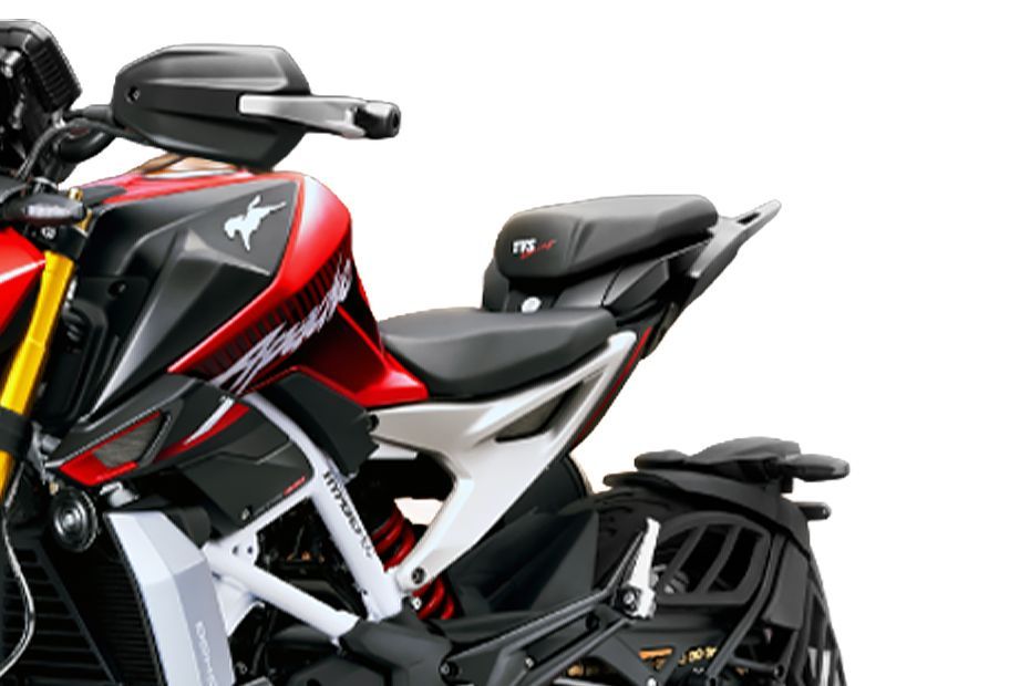 Seat of Apache RTR 310