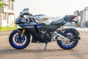 Side Profile View (Left) of YZF-R2