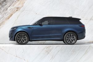 Side Profile View (Left) Image of Range Rover Sport Electric