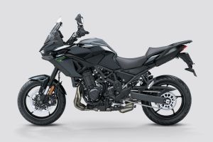 Side Profile View (Left) of Versys 900