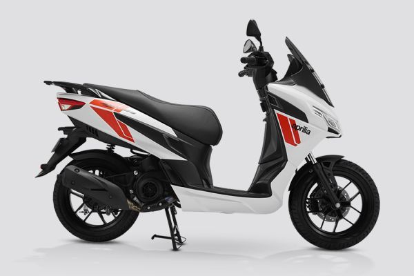 Side Profile View (Right) of SXR GT 125