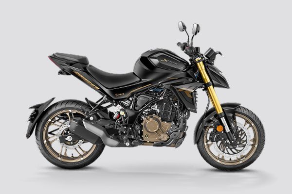 Side Profile View (Right) of Xtreme 250R