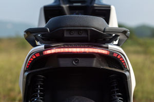 Tail Lamp of Hypevolt-R