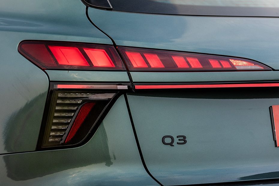 Taillight Image of Q3 2026