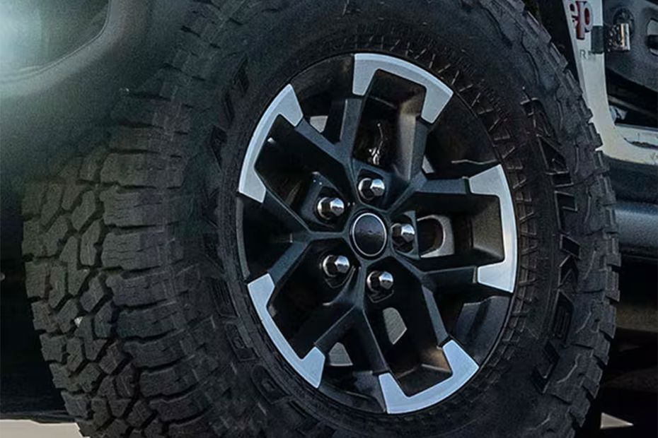 Wheel Image of Gladiator