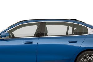 Window Line Image of i5 LWB