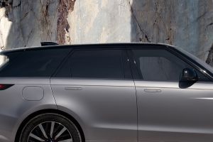 Window Line Image of Range Rover Sport Electric
