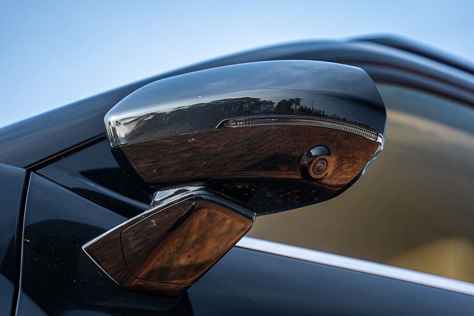 360 Degree Camera (Left) Image of Hector Tomahawk EV