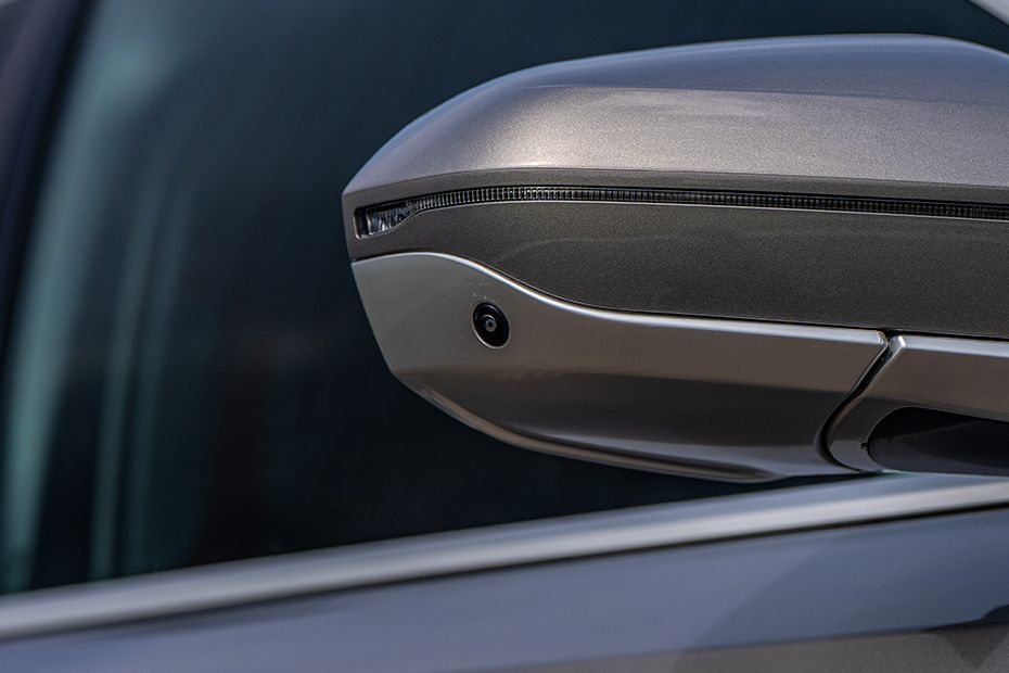360 Degree Camera (Right) Image of i5 LWB
