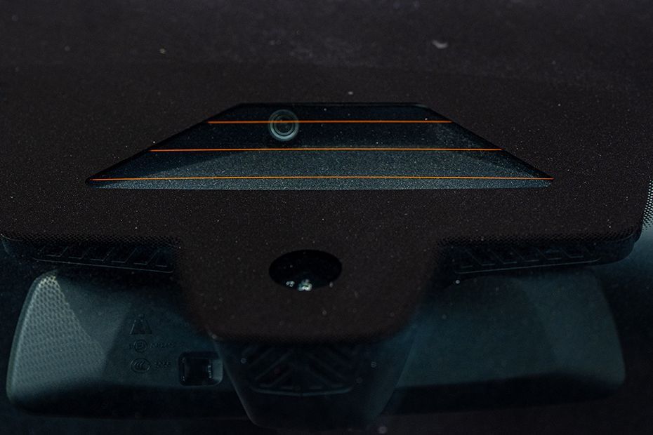 ADAS: Front Camera Image of i5 LWB