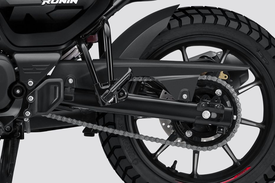 Chain Cover Image of Ronin
