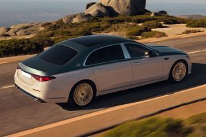 Driving: Rear Right Three Quarter View Image of Maybach S Class Facelift