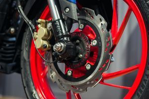 Front Brake of Apache RTR 200 4V