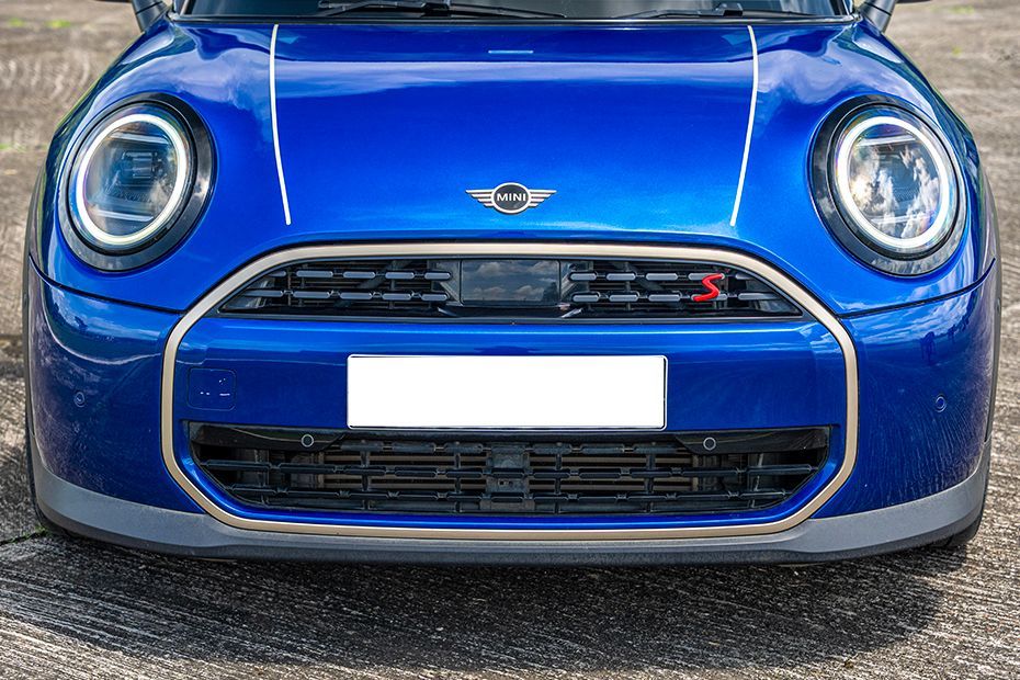 Front Grille Image of Cooper S