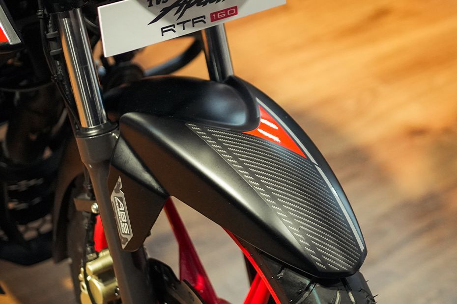 Front Mudguard & Suspension of Apache RTR 160