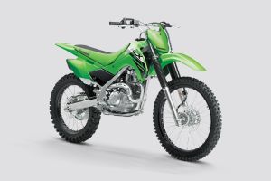 Front Right Quarter View of KLX 140R F
