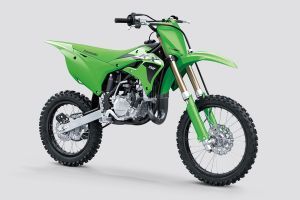 Front Right Quarter View of KX112