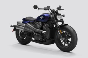 Front Right Quarter View of Sportster S