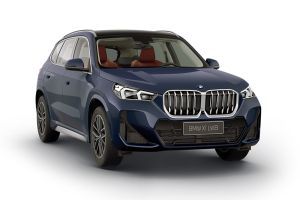 Front Right Quarter View Image of X1 LWB