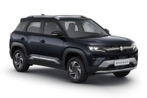 Front Right Quarter View Image of Brezza