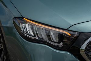 Turn Indicator (Front) Image of E-Class