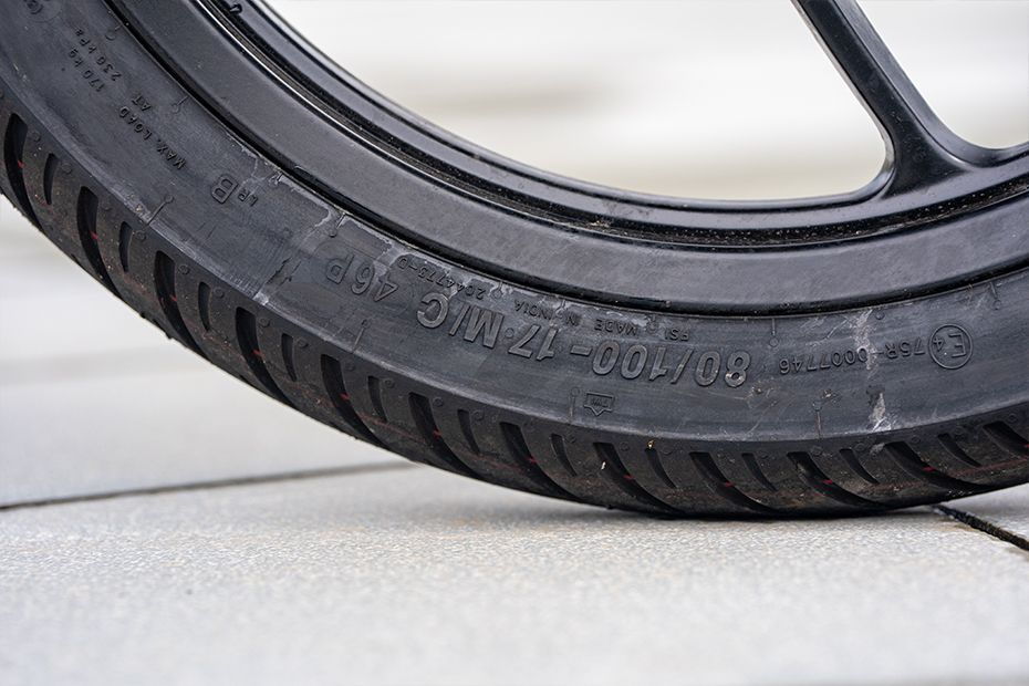 Front Tyre of Pulsar 125